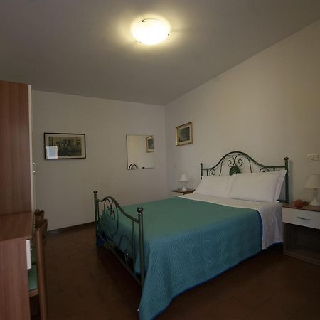 ספולטו Hotel Athena מראה חיצוני תמונה
