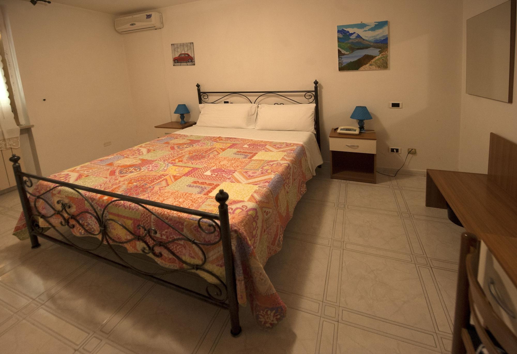 ספולטו Hotel Athena מראה חיצוני תמונה