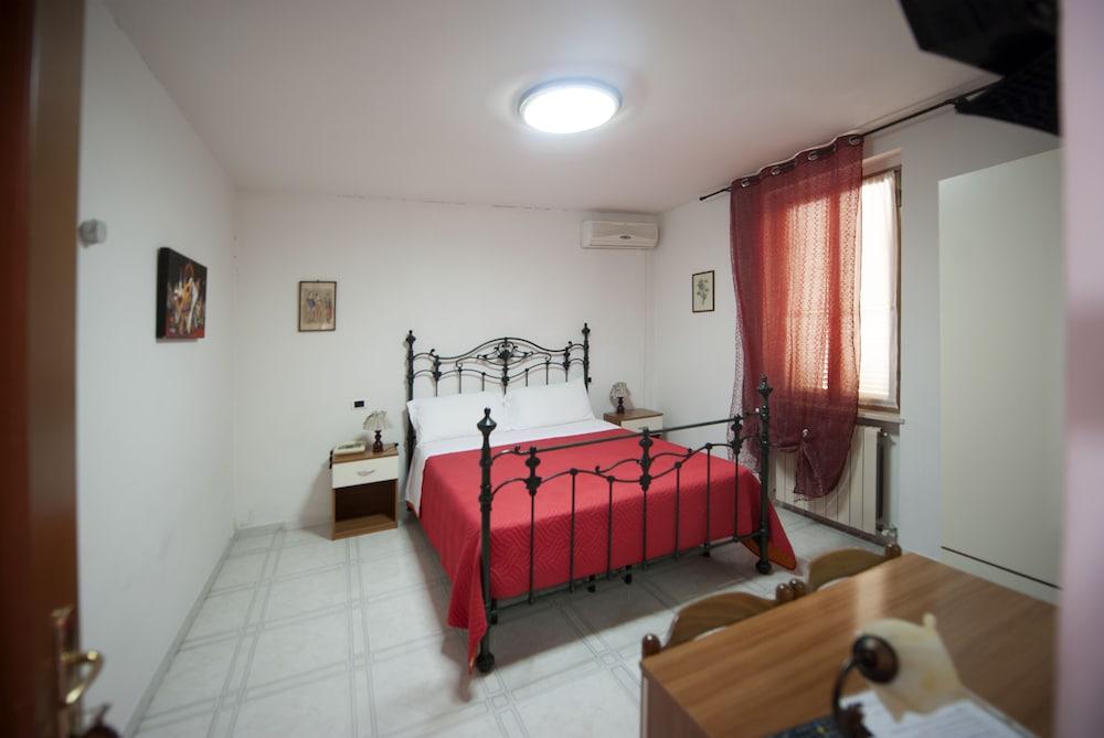 ספולטו Hotel Athena מראה חיצוני תמונה