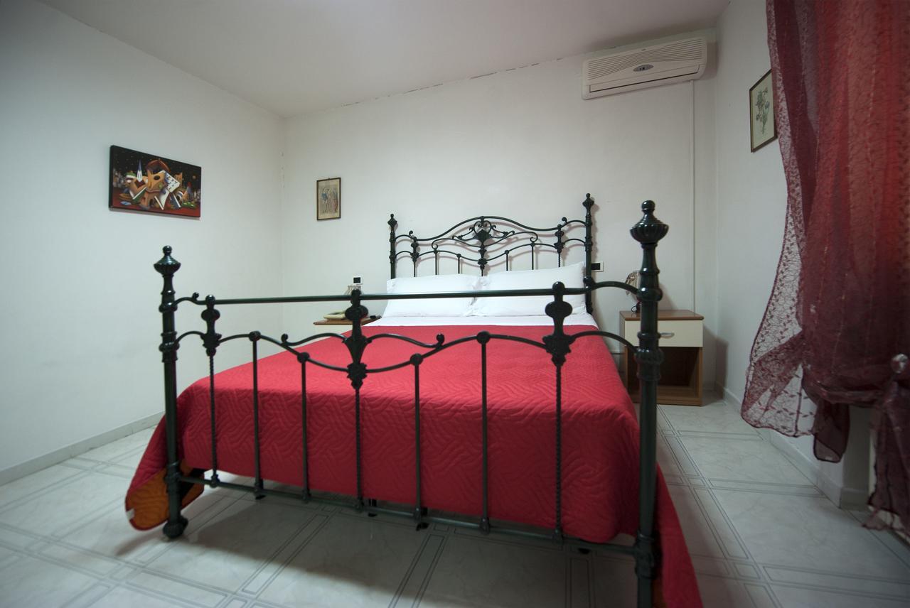 ספולטו Hotel Athena מראה חיצוני תמונה