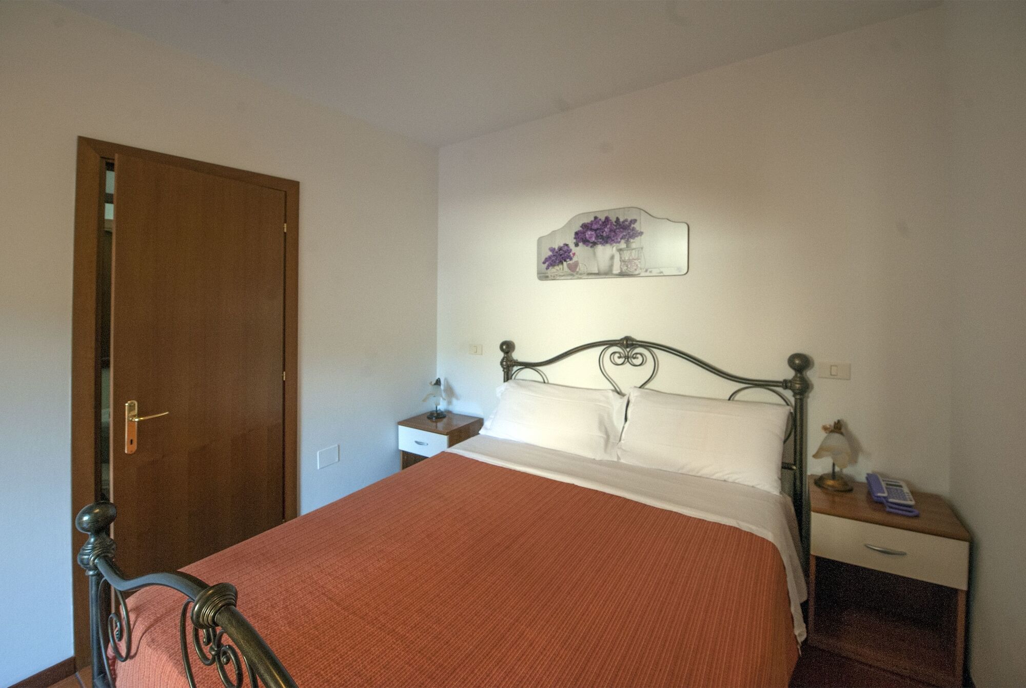 ספולטו Hotel Athena מראה חיצוני תמונה